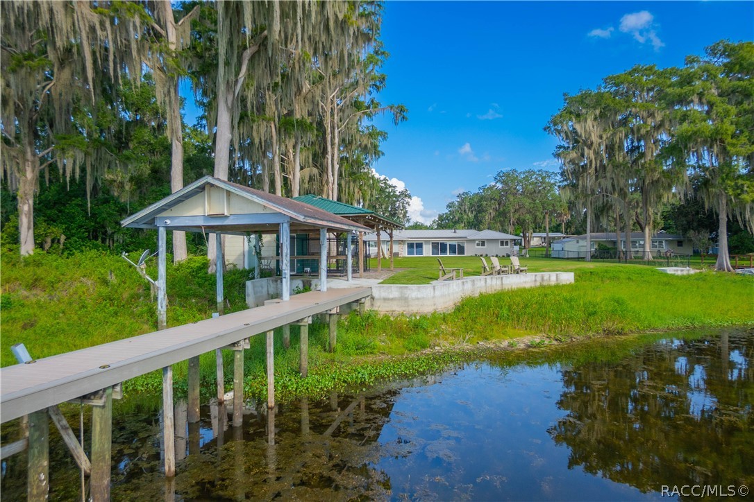 221 S Hunting Lodge Drive