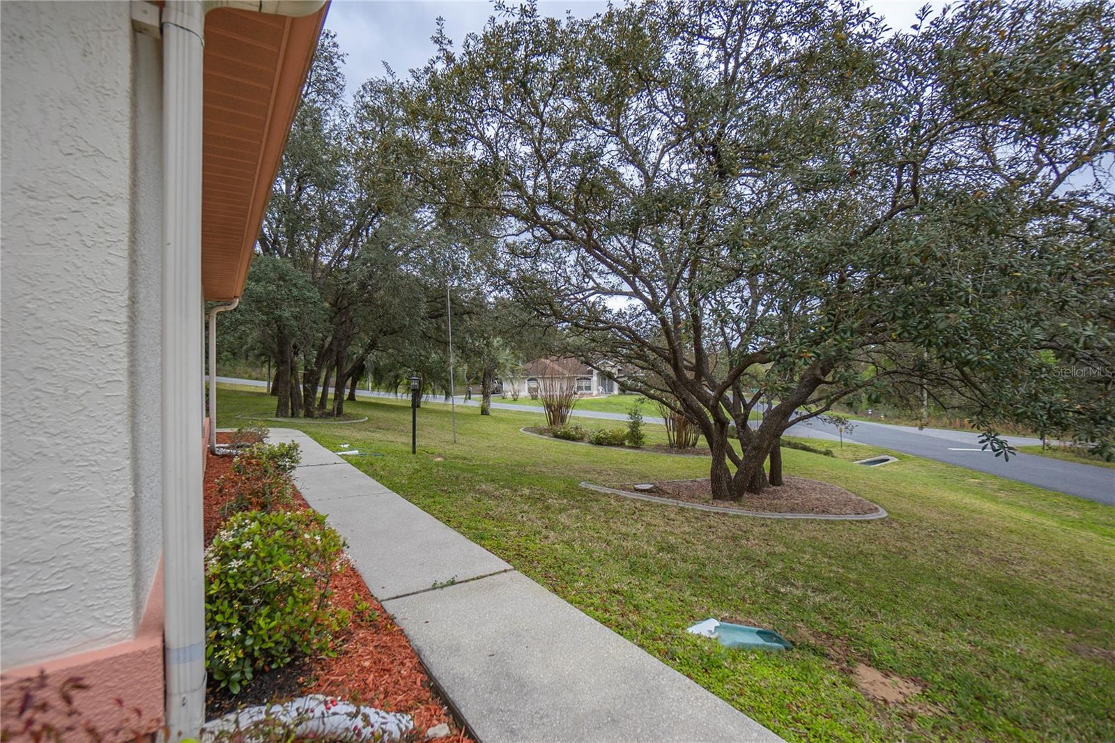 1035 N NEW LONDON TER