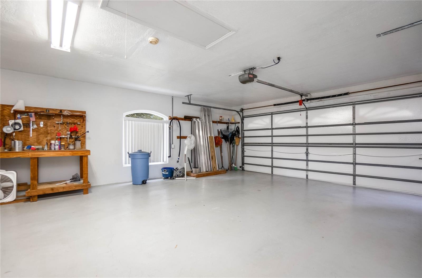 1035 N NEW LONDON TER