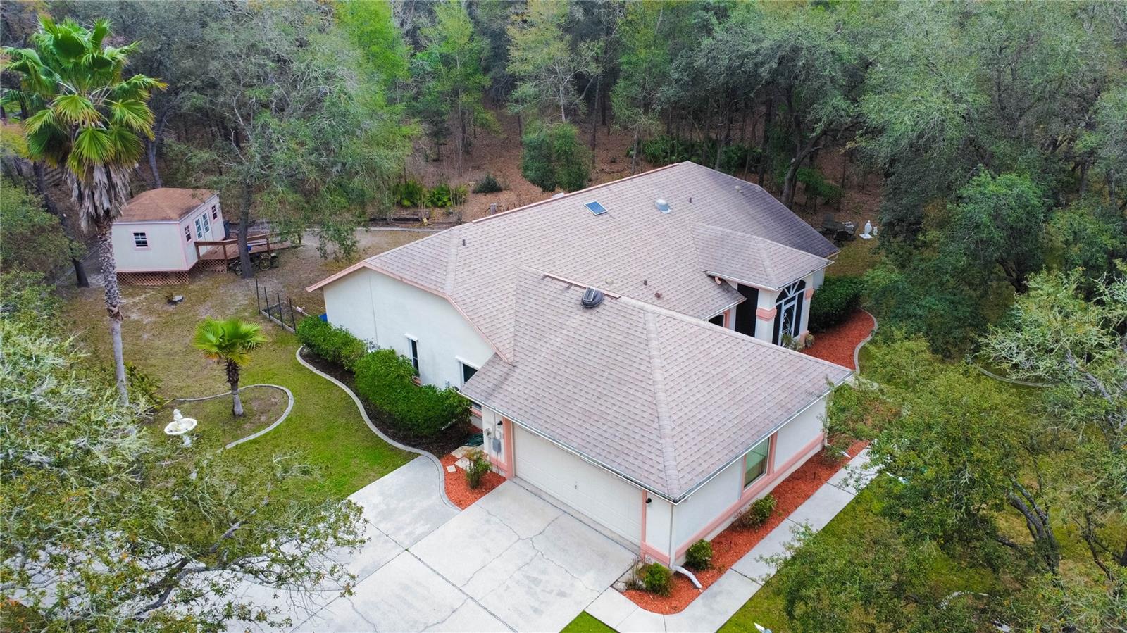 1035 N NEW LONDON TER