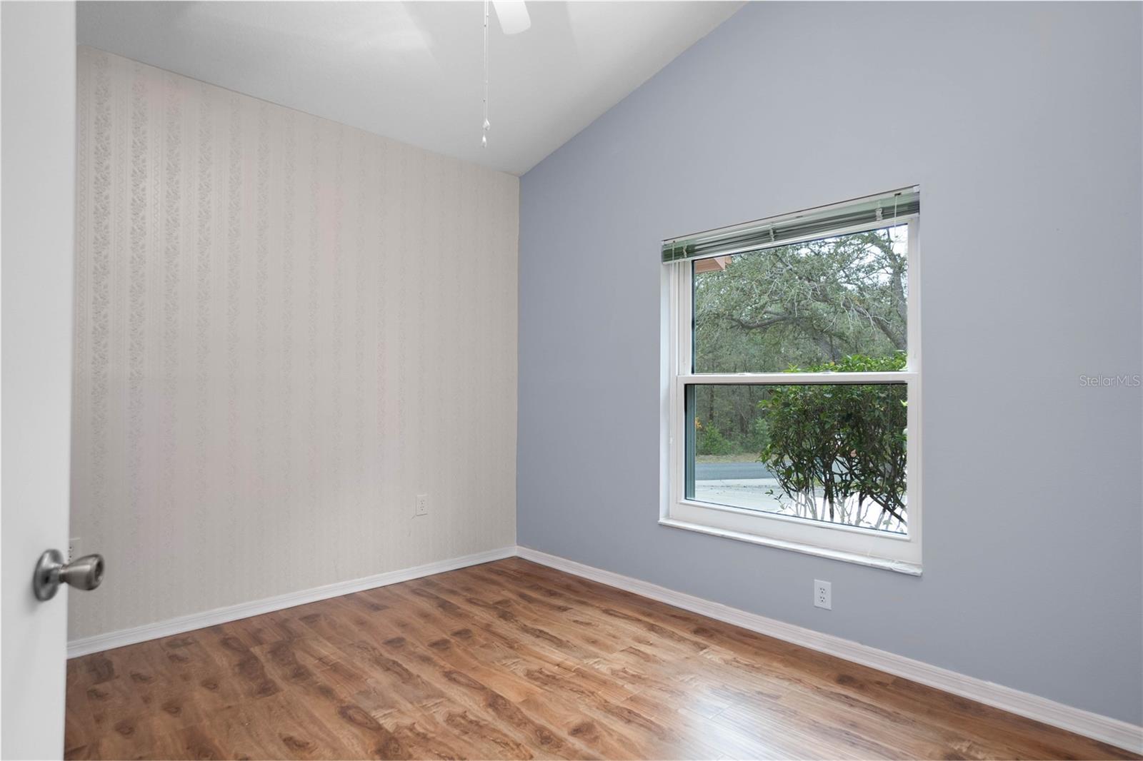 1035 N NEW LONDON TER