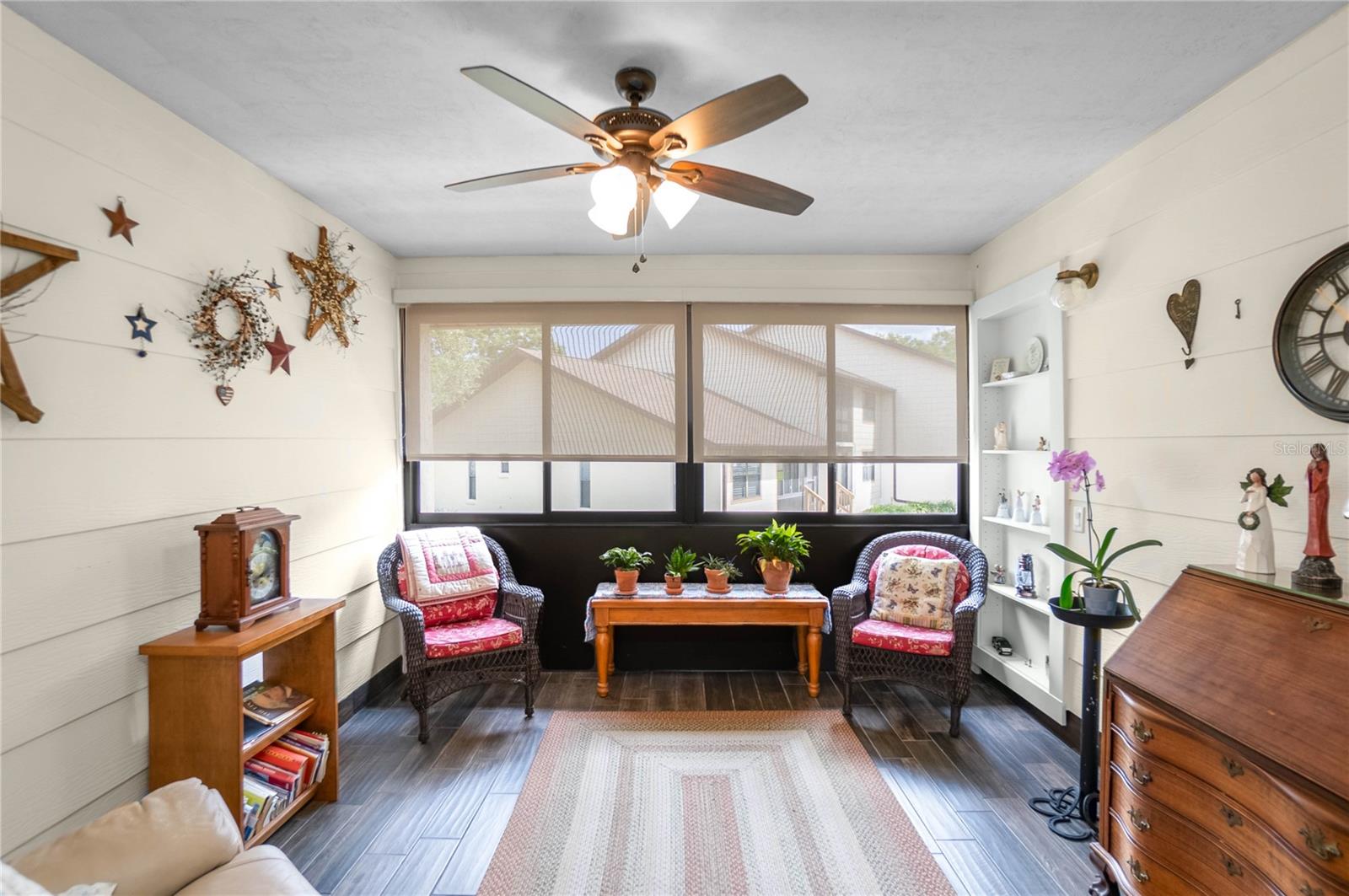 270 E GLASSBORO CT #6A
