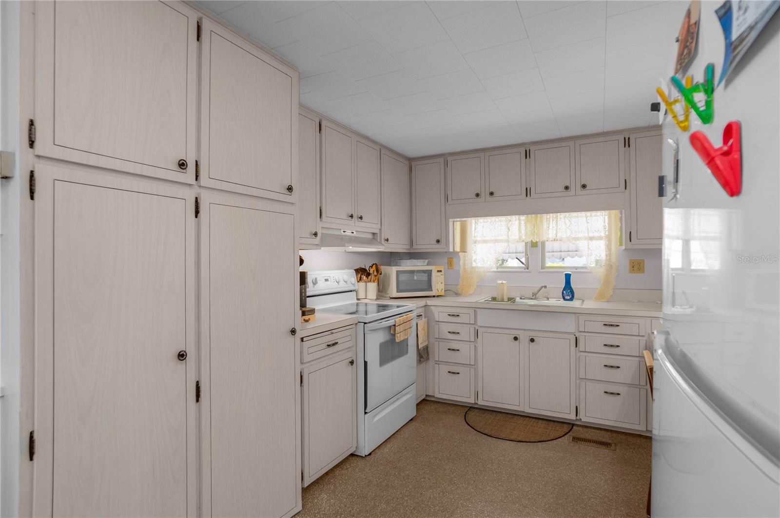 3896 PICCIOLA RD #554