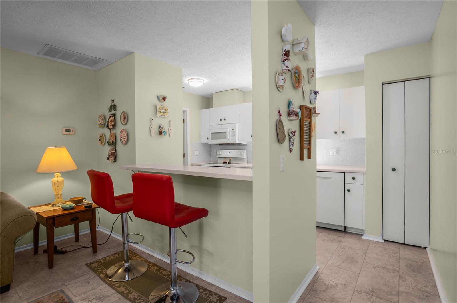 10407 S DREW BRYANT CIR