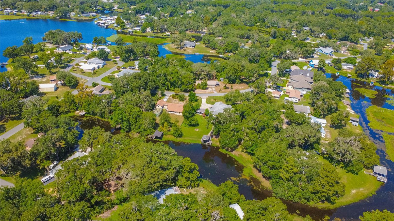 3711 E TURQUOISE DR