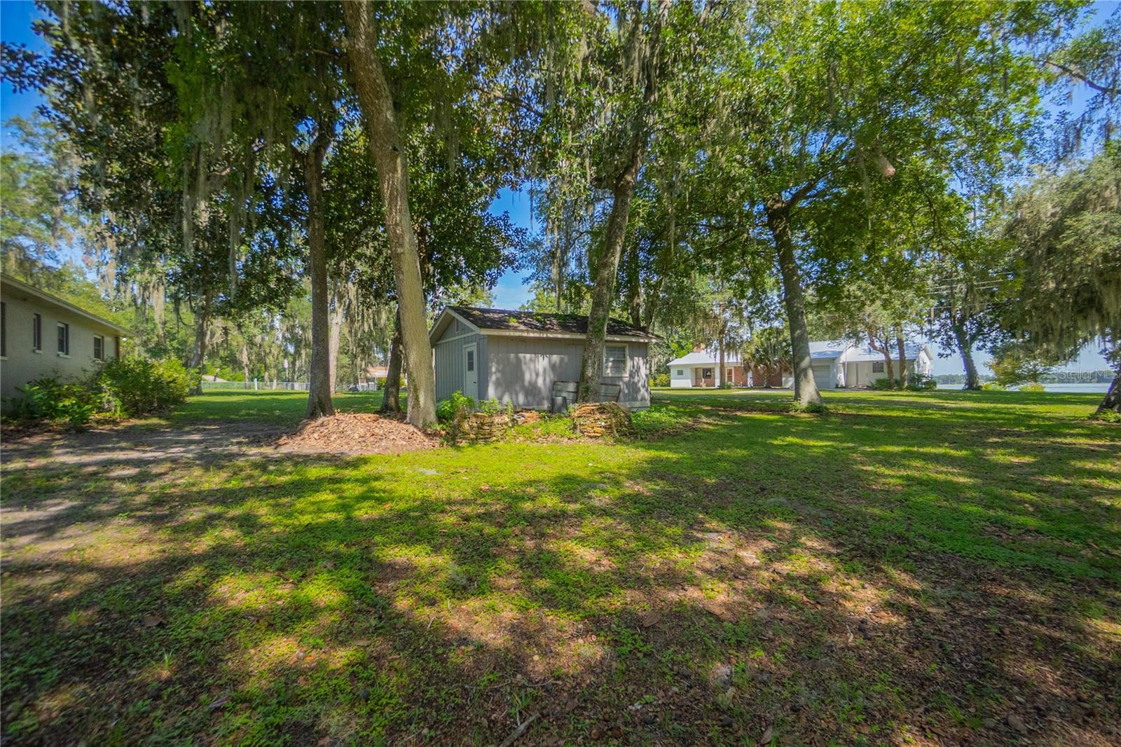 3711 E TURQUOISE DR
