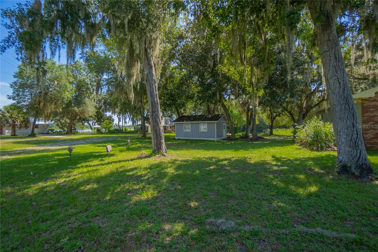 3711 E TURQUOISE DR