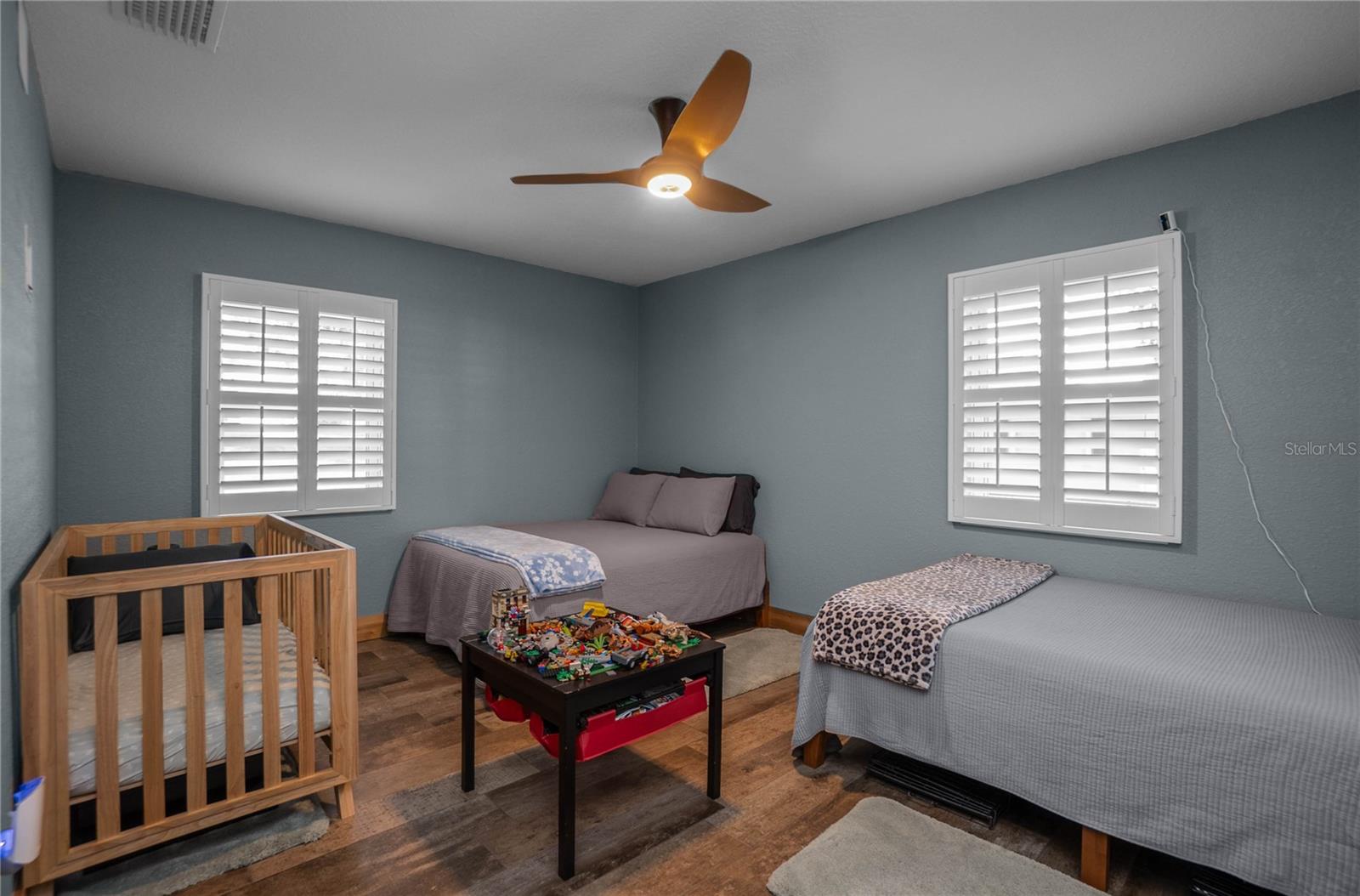 221 S HUNTING LODGE DR