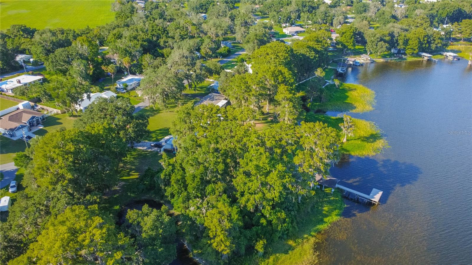 221 S HUNTING LODGE DR