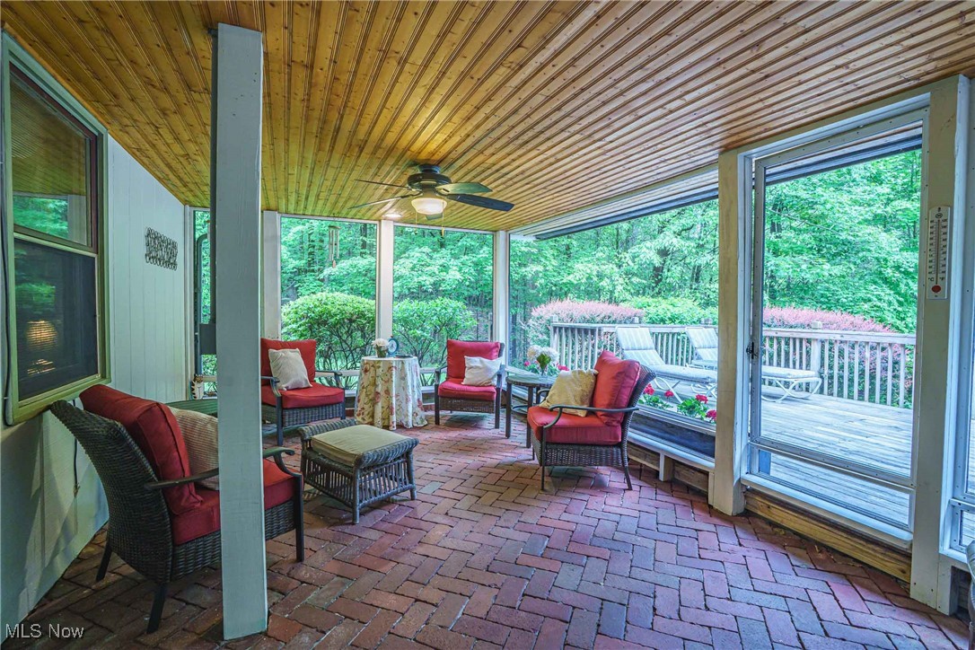 875 N Medina Line Road
