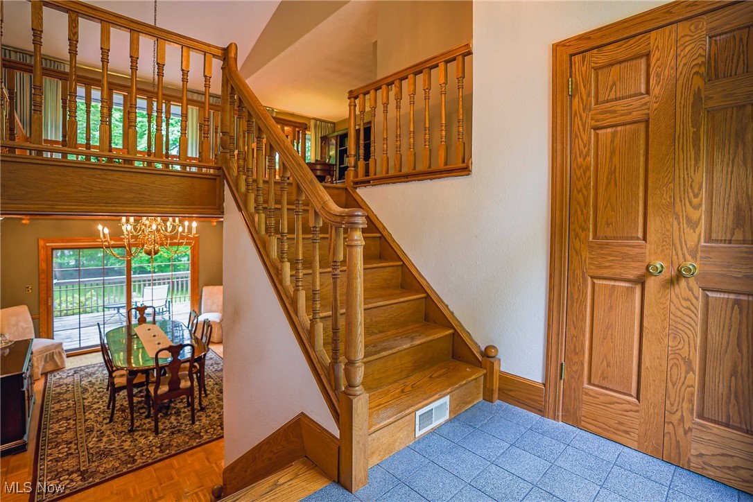 875 N Medina Line Road