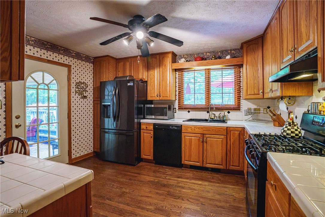 875 N Medina Line Road