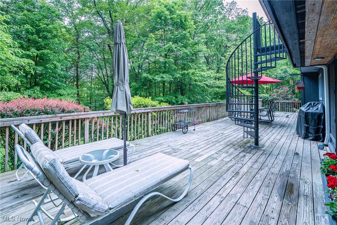 875 N Medina Line Road