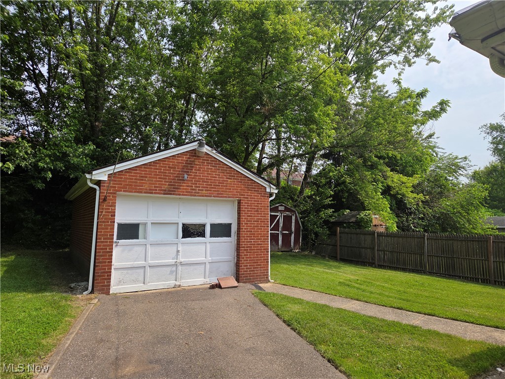 1321 Vermont NE