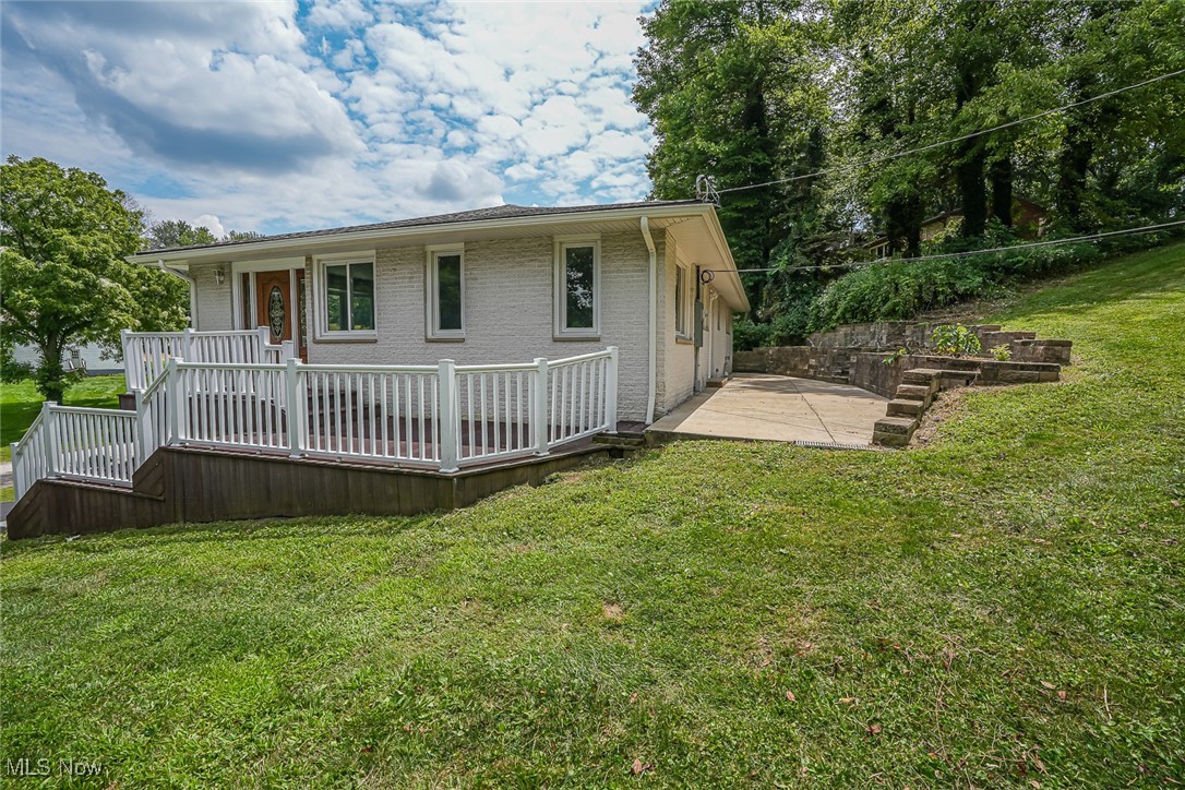 5327 Dunfred Circle SE