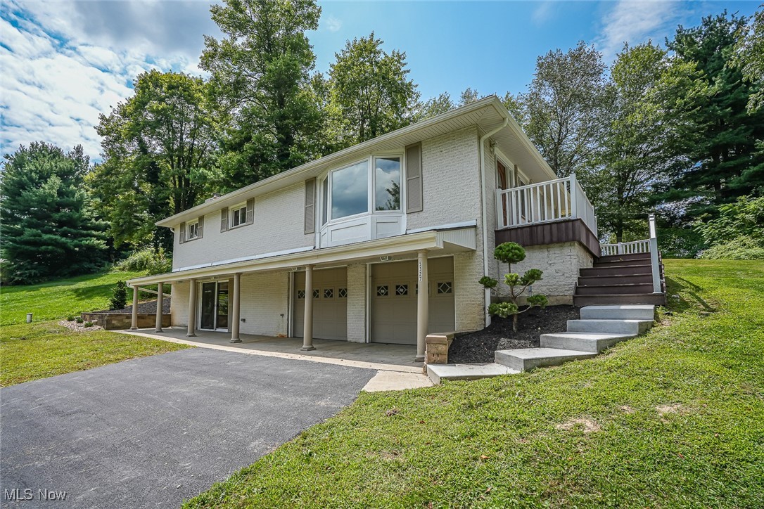 5327 Dunfred Circle SE