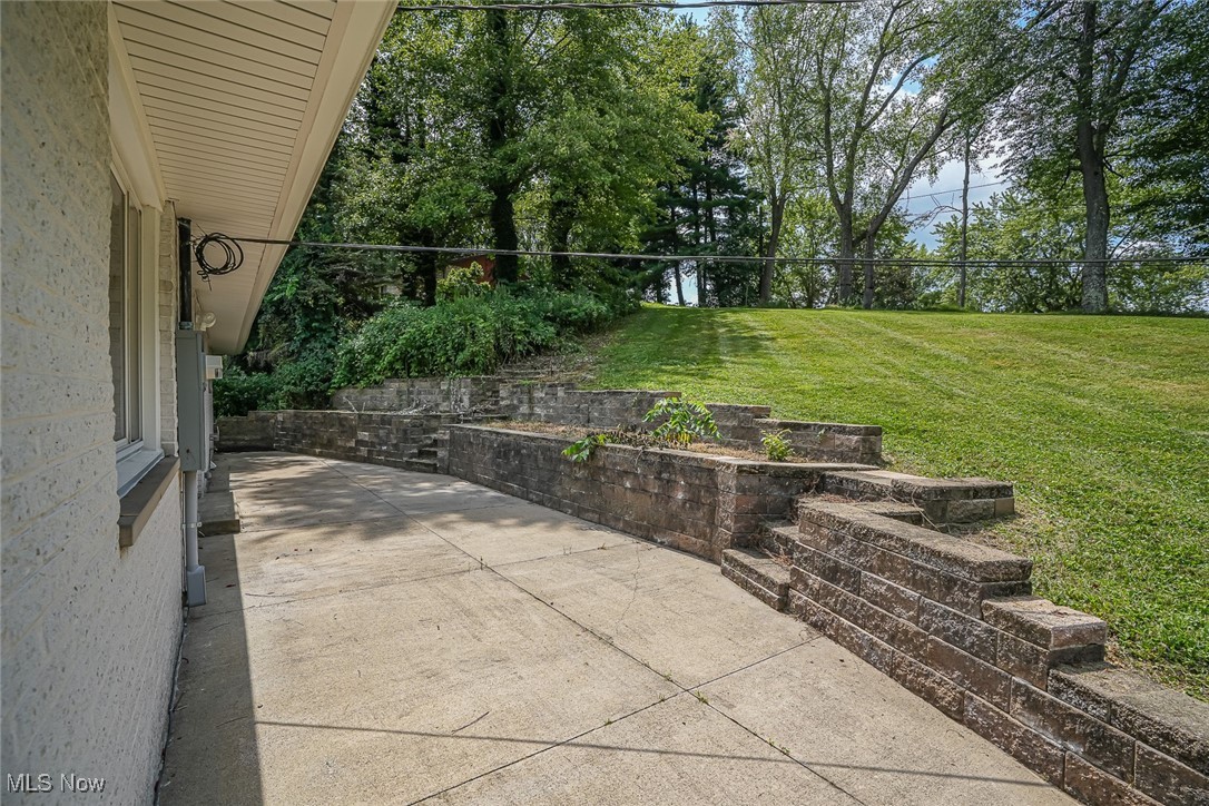 5327 Dunfred Circle SE