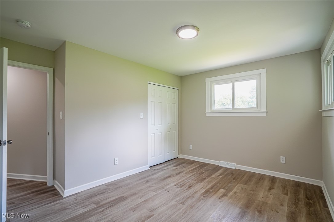 5327 Dunfred Circle SE