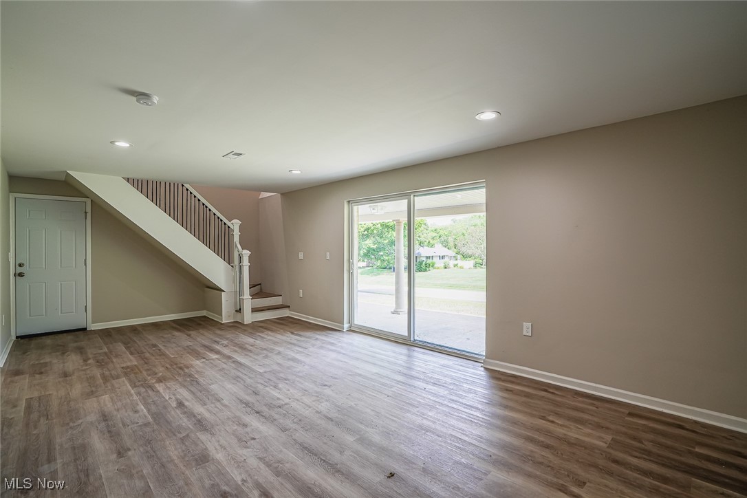 5327 Dunfred Circle SE