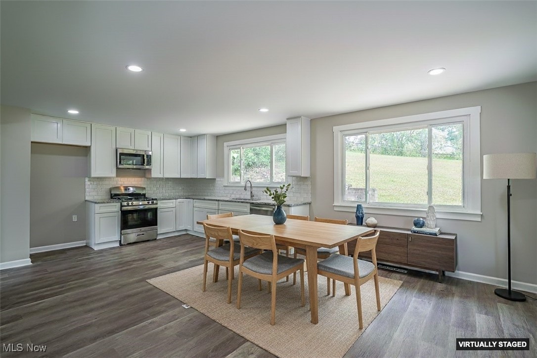 5327 Dunfred Circle SE