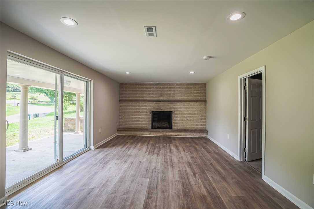 5327 Dunfred Circle SE