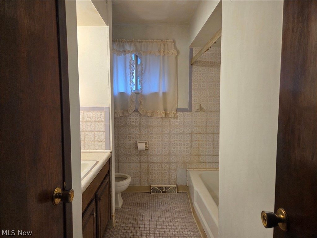 2370 N Cleveland Massillon Road