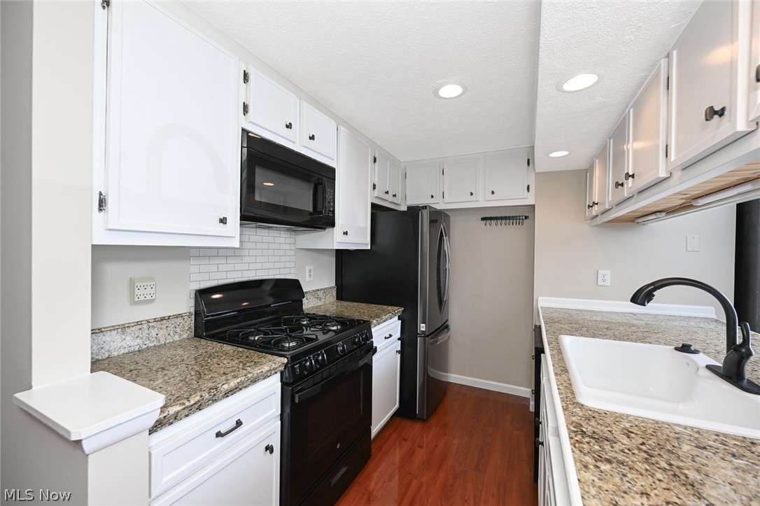 1033 Sunhaven Drive