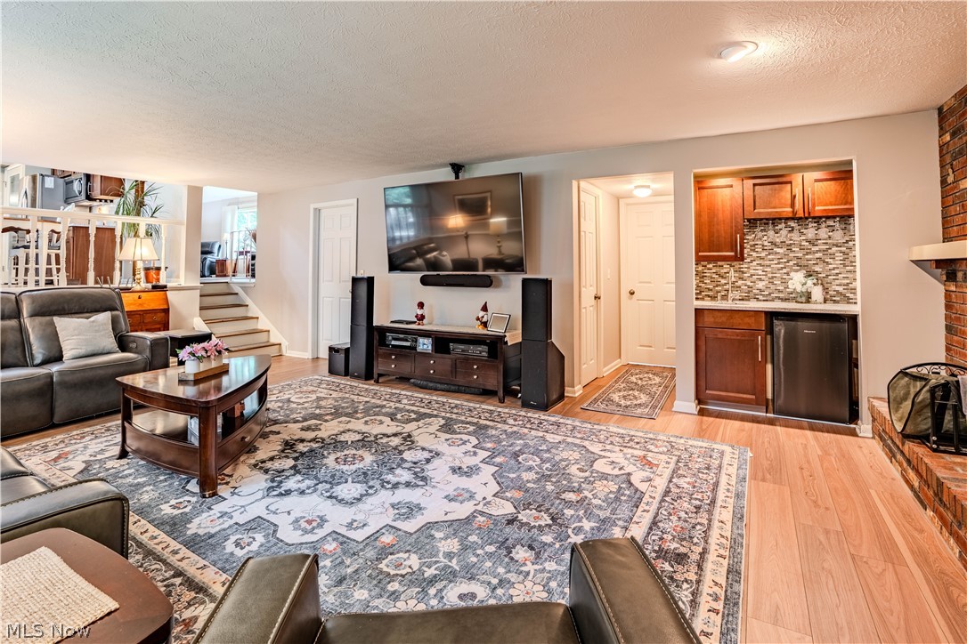 27563 Hemlock Drive