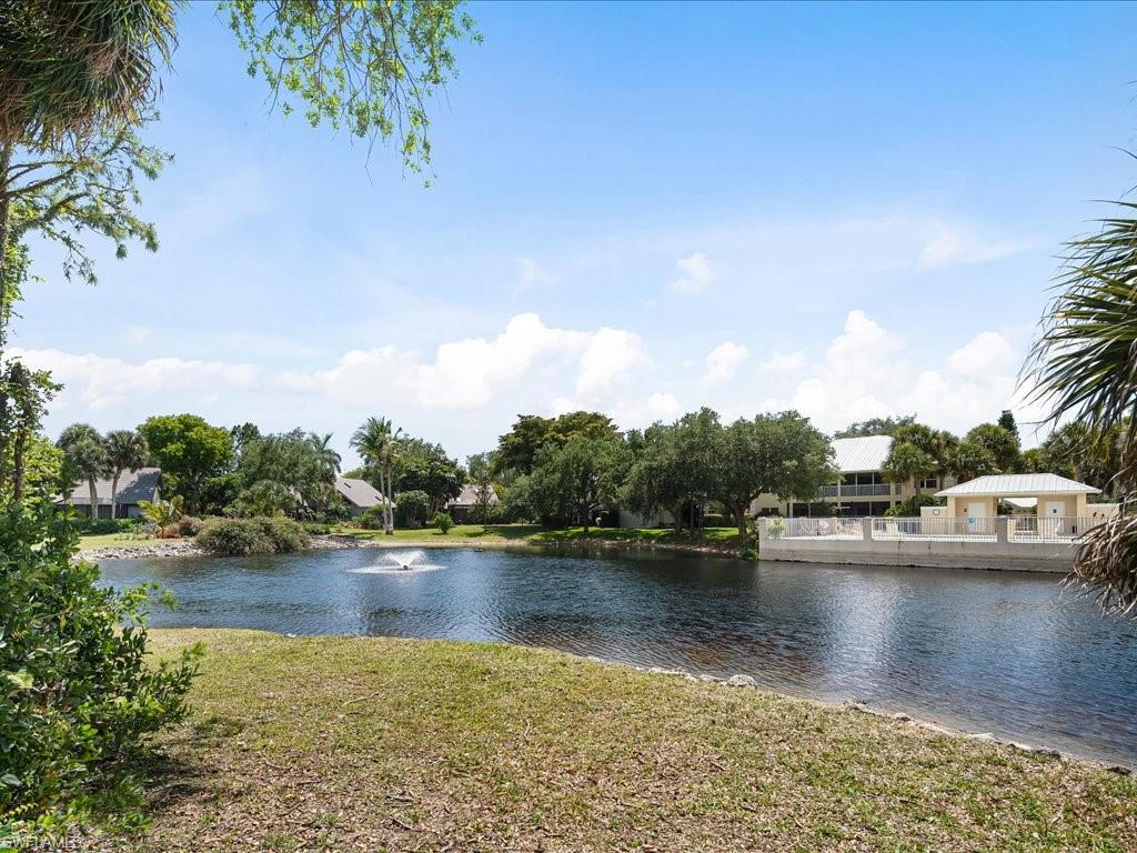 1353 SOLANA RD Unit: M-3