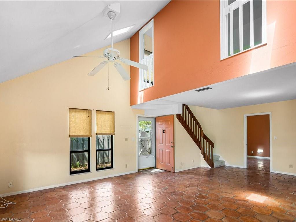 1353 SOLANA RD Unit: M-3