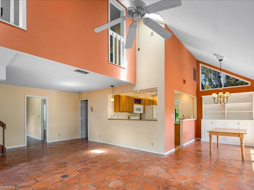 1353 SOLANA RD Unit: M-3