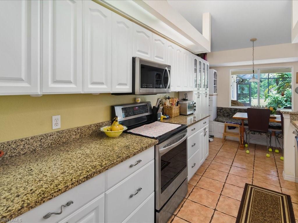 6021 PAINTED LEAF LN