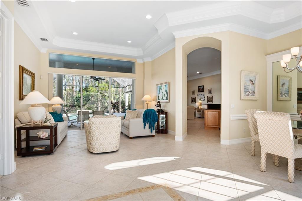 8127 Wilshire Lakes BLVD