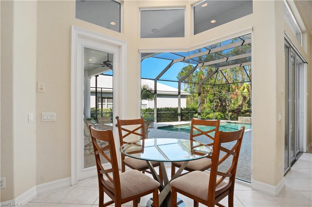 8127 Wilshire Lakes BLVD