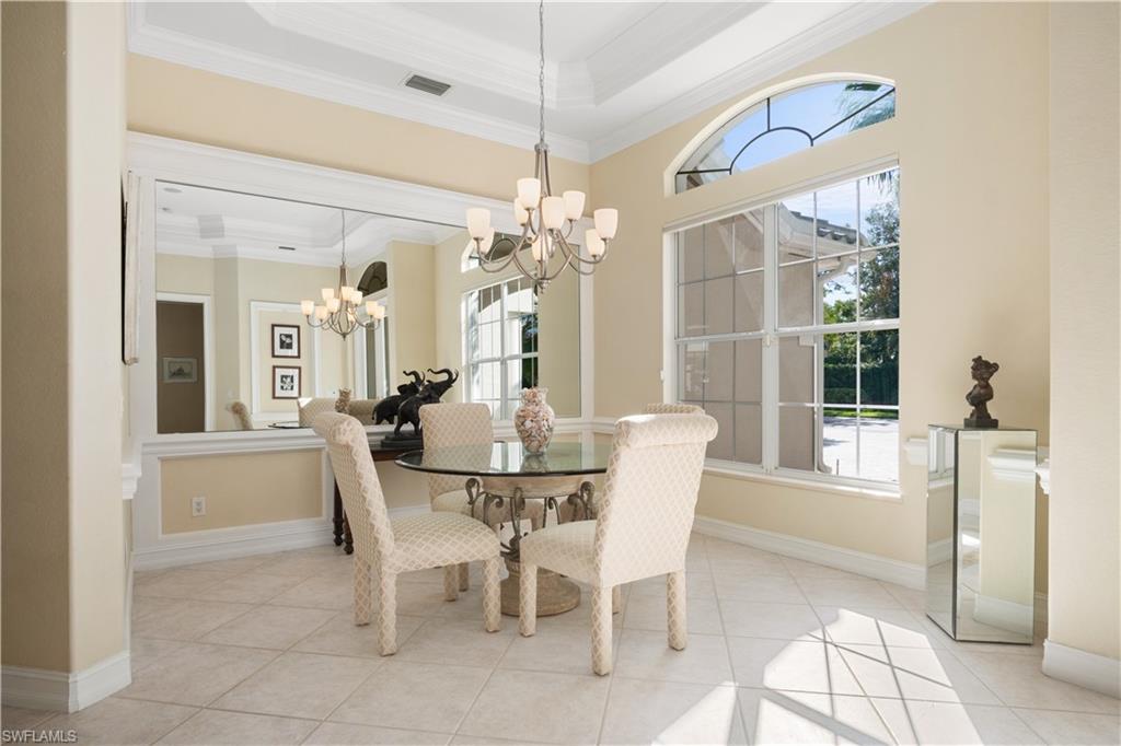 8127 Wilshire Lakes BLVD