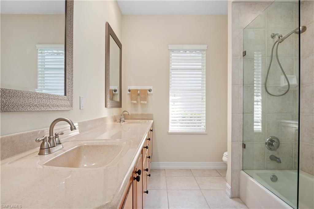 8127 Wilshire Lakes BLVD