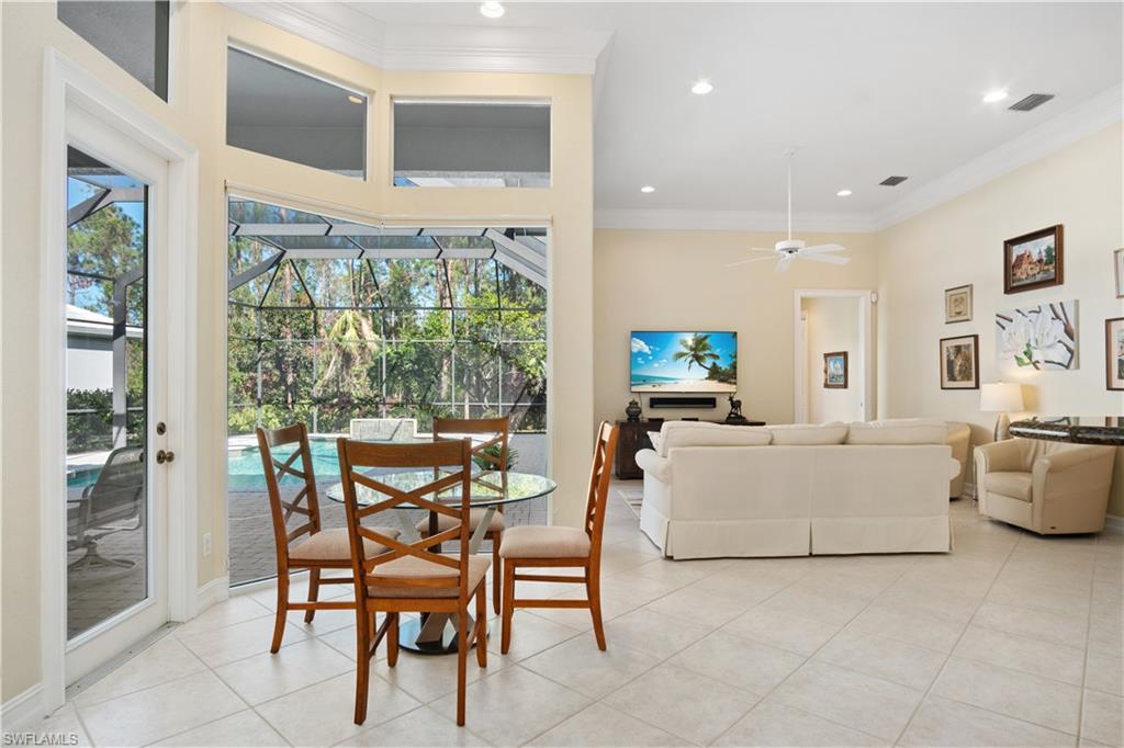 8127 Wilshire Lakes BLVD