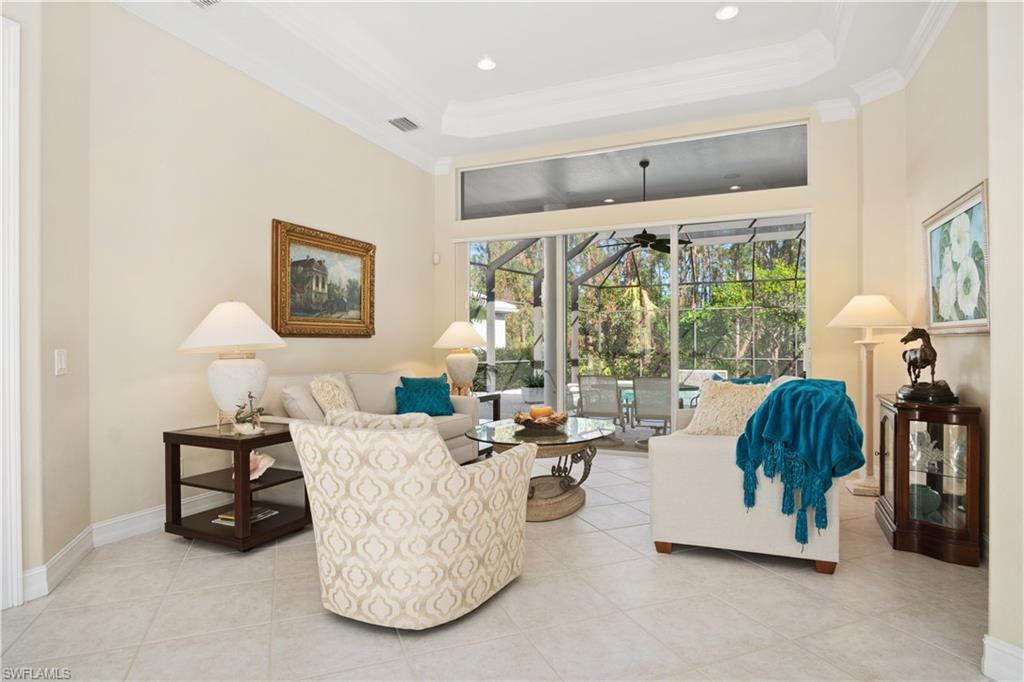 8127 Wilshire Lakes BLVD