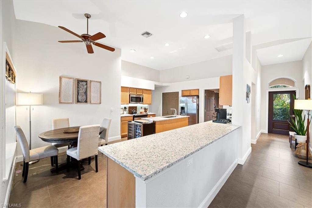 6784 SOUTHERN OAK CT