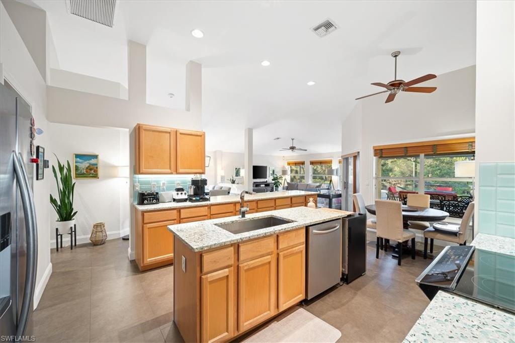 6784 SOUTHERN OAK CT