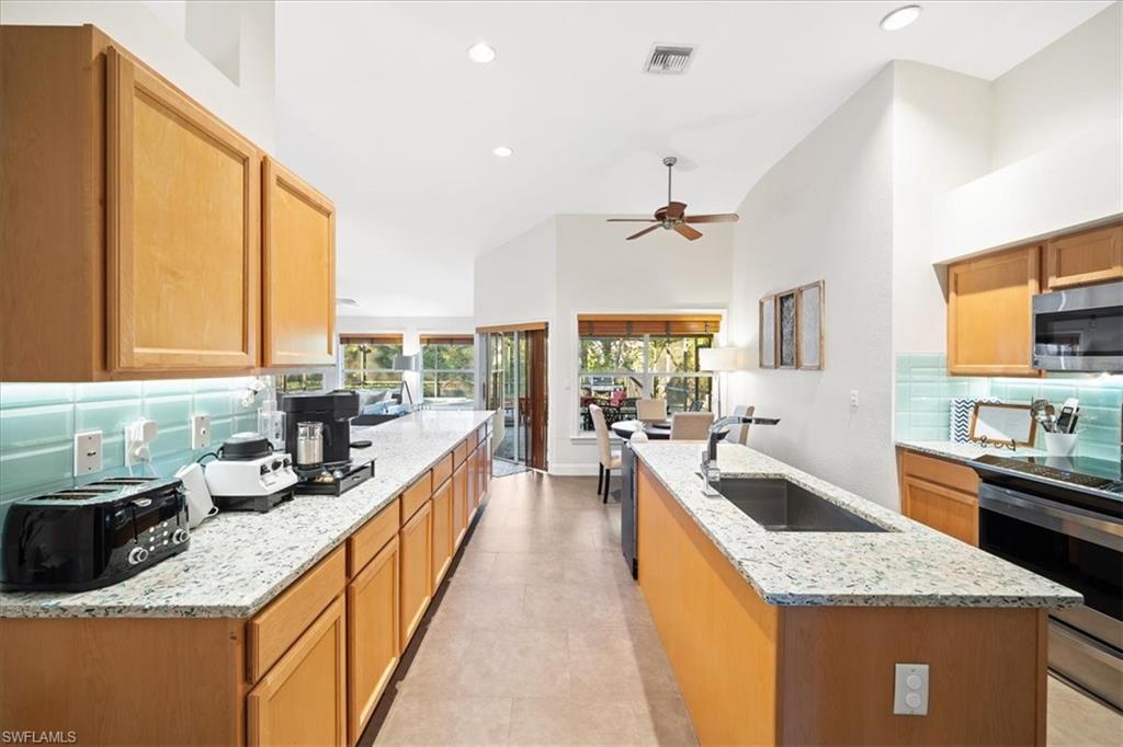 6784 SOUTHERN OAK CT