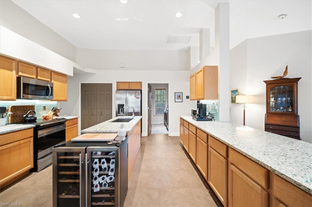 6784 SOUTHERN OAK CT