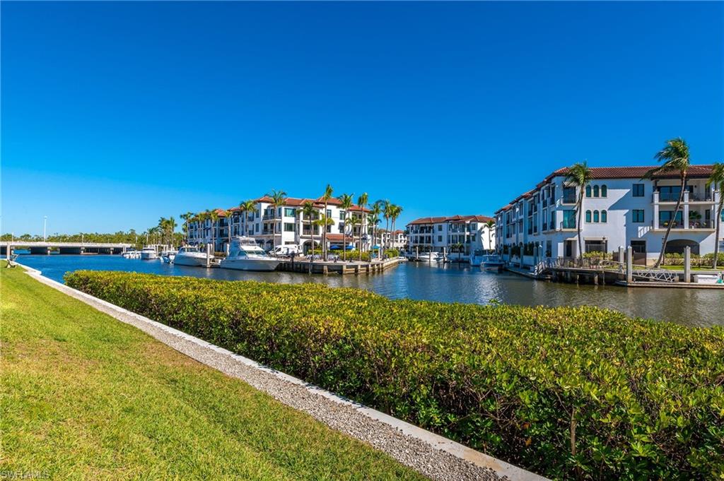 807 River Point DR Unit: 102D