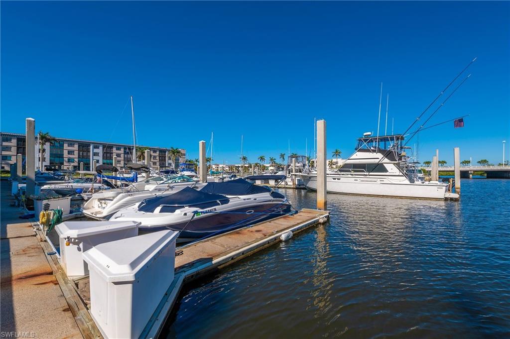 807 River Point DR Unit: 102D