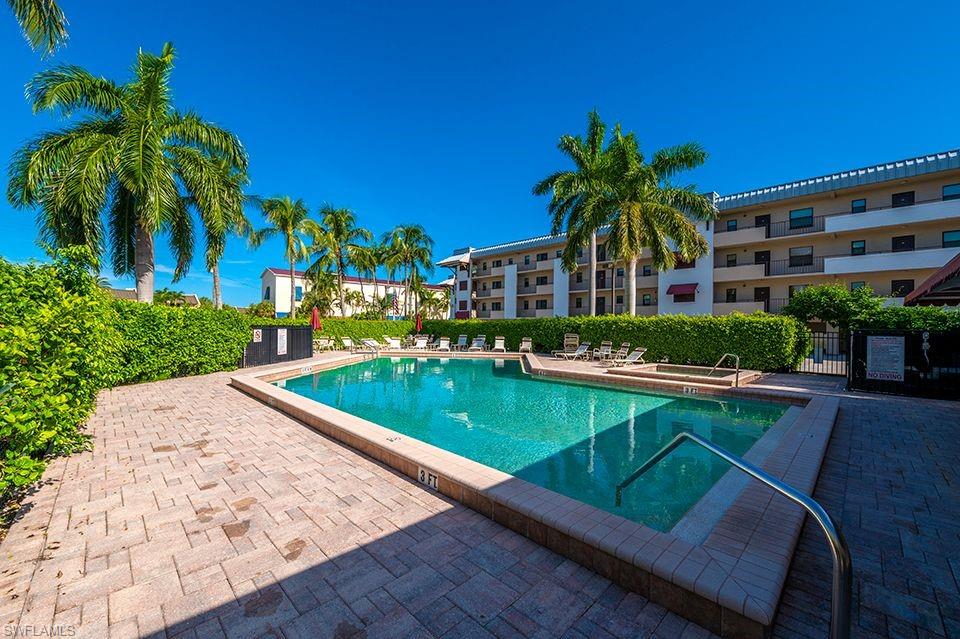 807 River Point DR Unit: 102D