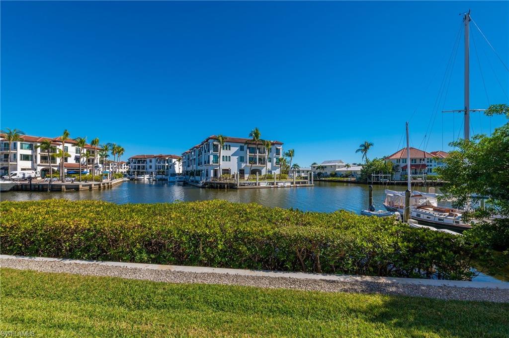 807 River Point DR Unit: 102D