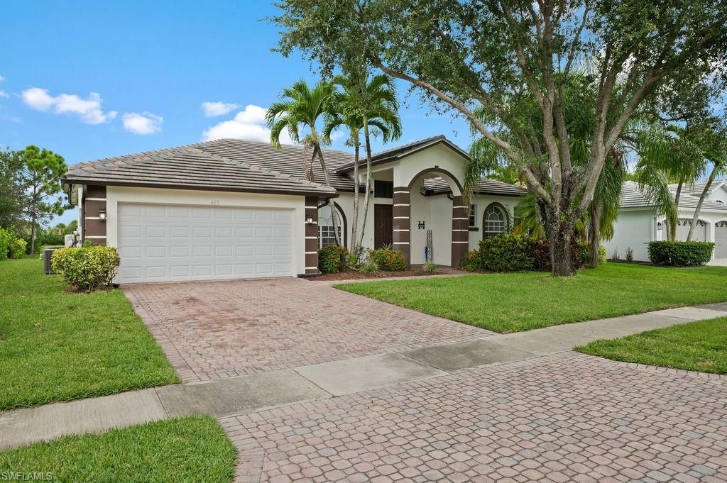 657 Grand Rapids BLVD