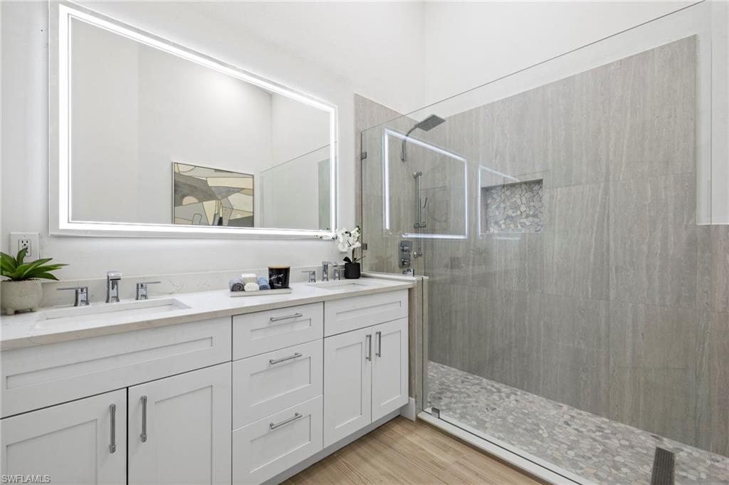 567 Park Shore DR # 4 Unit: G-4