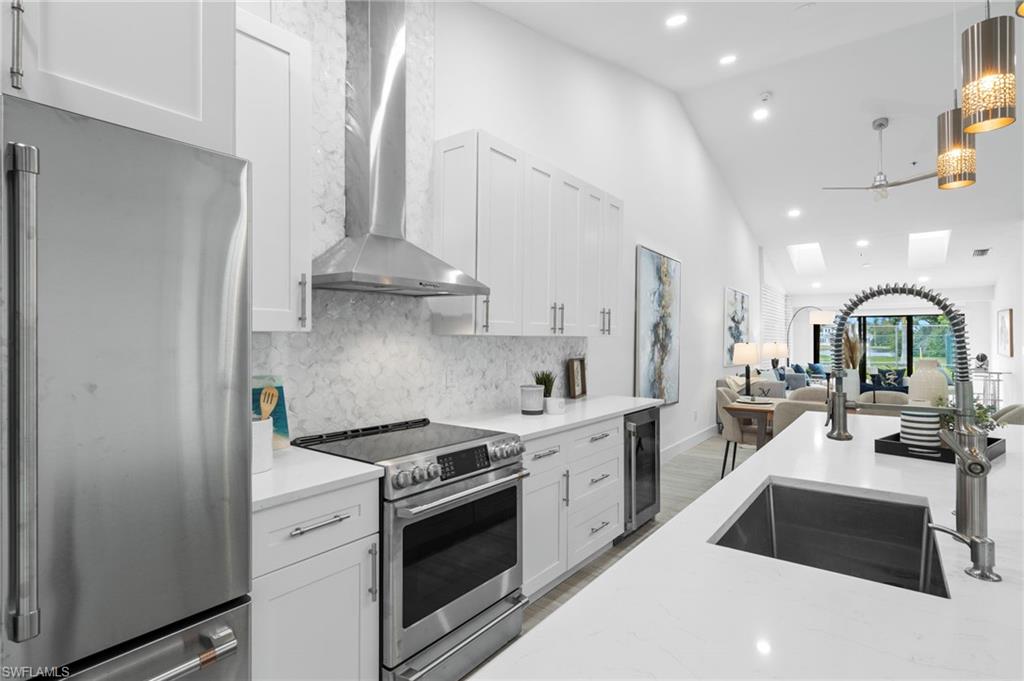 567 Park Shore DR # 4 Unit: G-4