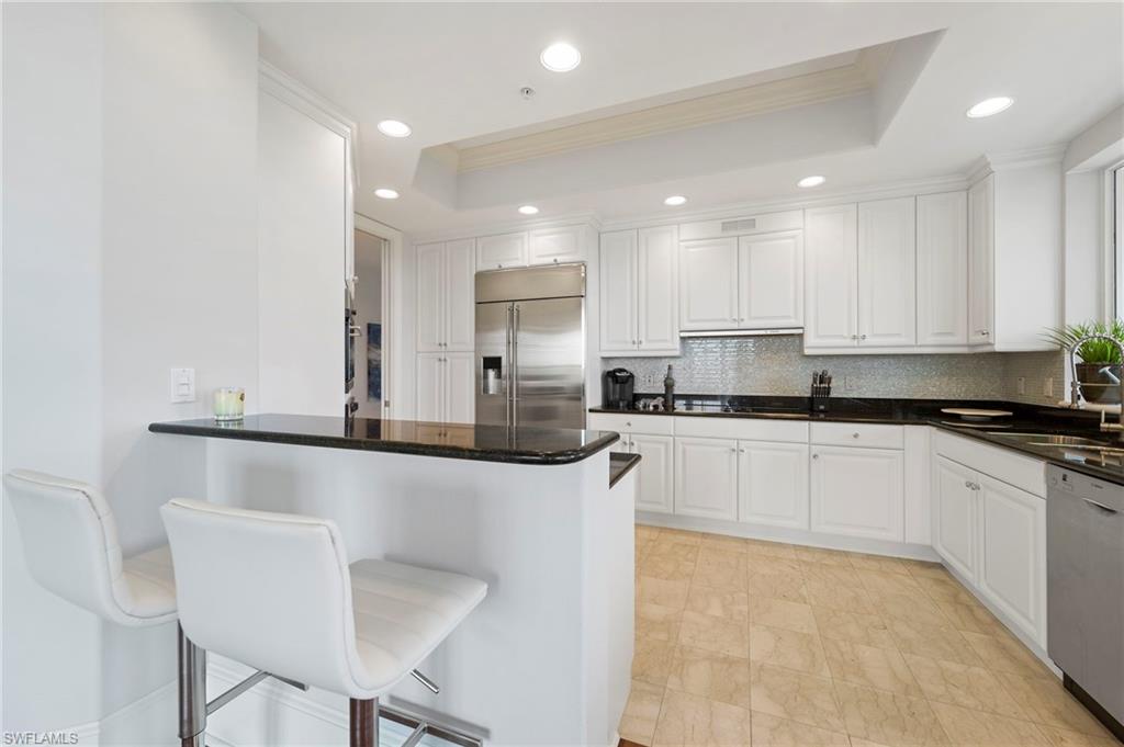 2738 Tiburon BLVD E # 504 Unit: B-504